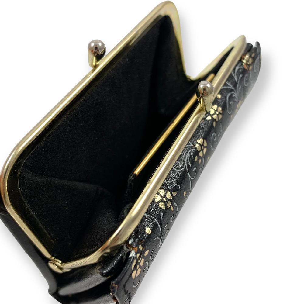 1950's black saddle leather gold floral kiss-lock wallet - Picture 7 of 13